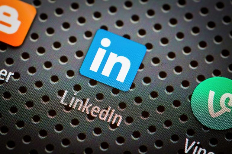 How to use LinkedIn for market research